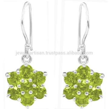 Bautiful Peridot Gemstone avec 925 Sterling Silver Flower Designer Drop Earrings Charming Jewelry